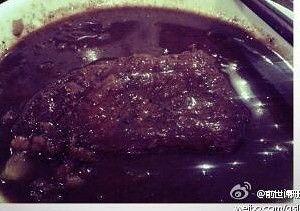 爆料血肠制作全过程视频,传统工艺与现代视角的碰撞  第3张