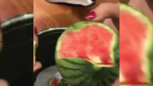 吃瓜扒皮网站在线观看免费,免费在线观看，揭秘娱乐圈幕后真相  第2张