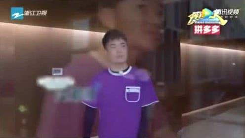 殷桃扒爷爆料视频播放在线观看,揭秘娱乐圈不为人知的一面 第2张 殷桃扒爷爆料视频播放在线观看,揭秘娱乐圈不为人知的一面 第2张