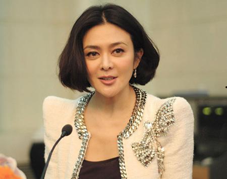 关之琳爆料娱乐圈,那些不为人知的幕后故事