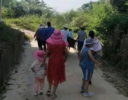 义乌下昆溪打架最新爆料,冲突升级,警方介入调查 第2张 义乌下昆溪打架最新爆料,冲突升级,警方介入调查 第2张