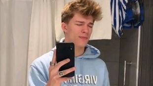 吃瓜少女娱乐解说,吃瓜少女带你领略娱乐圈风云变幻  第3张